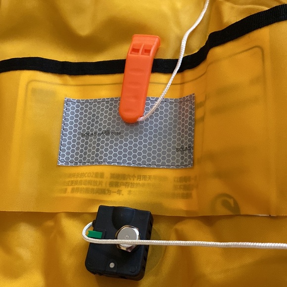 Life jacket. Never worn. New with tags. Manual inflatable jacket - Picture 13 of 13